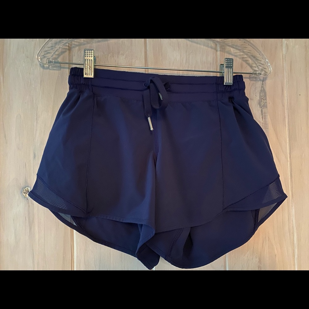 COPY - Lululemon Navy Running Shorts w/ reflectiv…